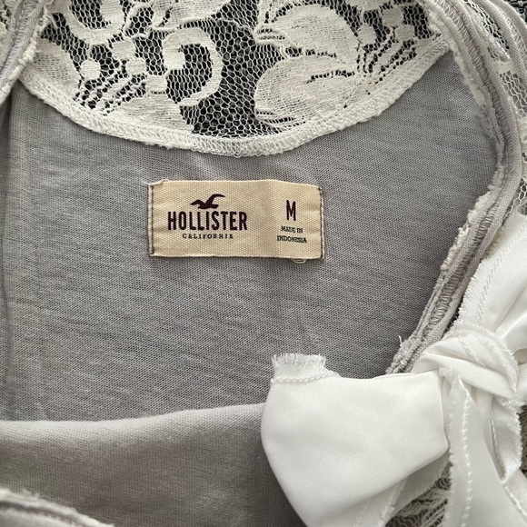 Hollister Women’s Lace Bow Racerback Top (Size M) - Picture 5 of 8